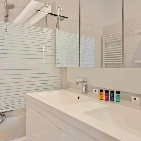 Huswell - Comfortable With Sea View & 2 Terraces 크노케-하이스트